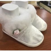 Пинетки атласные с отделкой для девочки